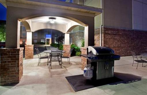фото отеля Candlewood Suites St Robert