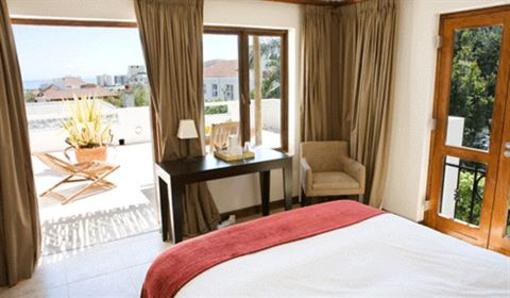 фото отеля Bayflowers Guest House