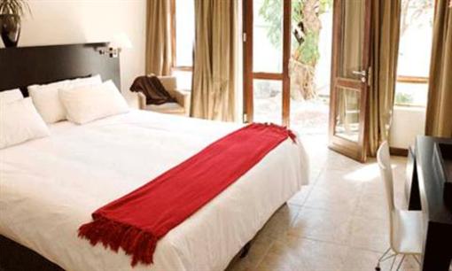фото отеля Bayflowers Guest House