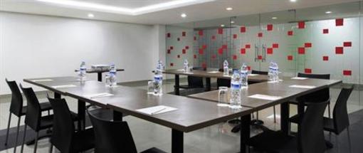 фото отеля Amaris Hotel Thamrin City
