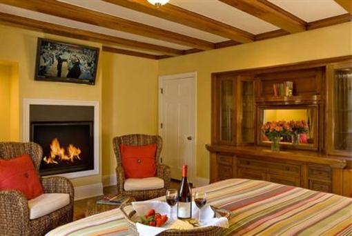 фото отеля Channel Road Inn - A Four Sisters Inn