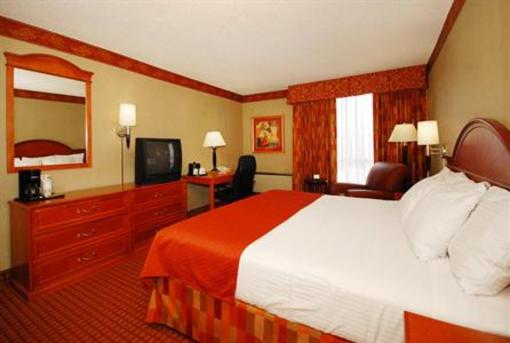 фото отеля Best Western Plus Airport East/Expo Center