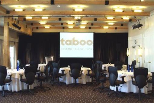 фото отеля Taboo Resort Golf and Spa Gravenhurst