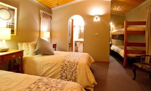 фото отеля Riverwood Downs Mountain Valley Resort