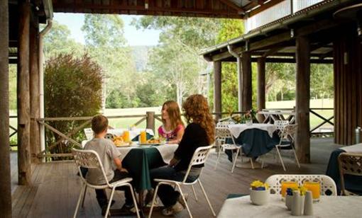 фото отеля Riverwood Downs Mountain Valley Resort