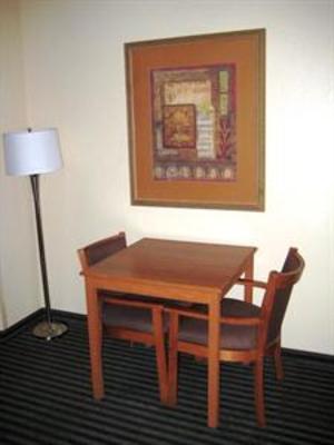 фото отеля Holiday Inn Express Hotel & Suites Bastrop