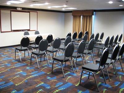 фото отеля Holiday Inn Express Hotel & Suites Bastrop
