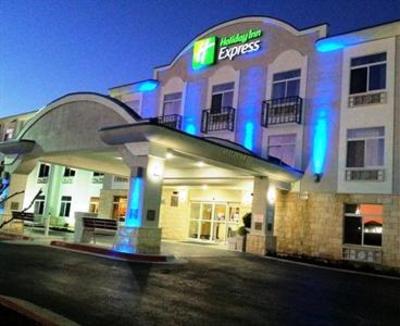 фото отеля Holiday Inn Express Hotel & Suites Bastrop