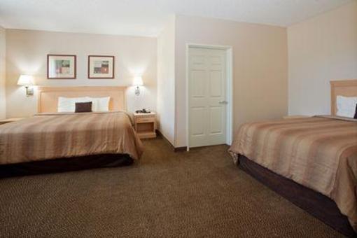 фото отеля Candlewood Suites Meridian Business Center