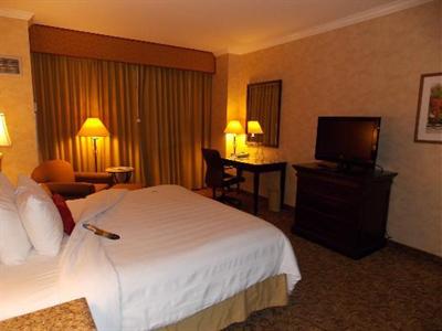 фото отеля Crowne Plaza Anaheim - Garden Grove