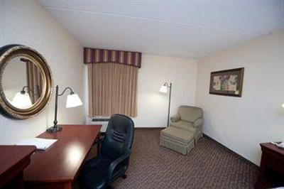 фото отеля Hampton Inn Richmond North / Ashland