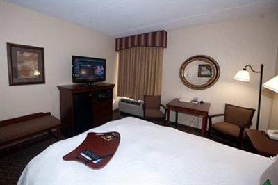 фото отеля Hampton Inn Richmond North / Ashland
