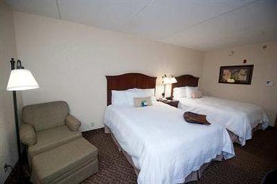 фото отеля Hampton Inn Richmond North / Ashland