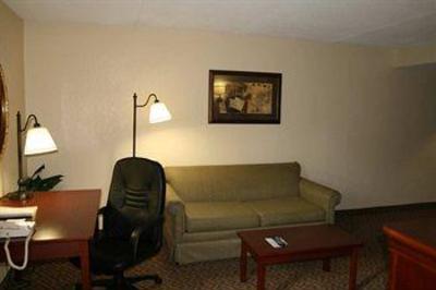 фото отеля Hampton Inn Richmond North / Ashland