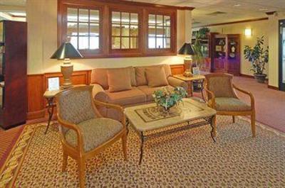 фото отеля Hampton Inn Richmond North / Ashland