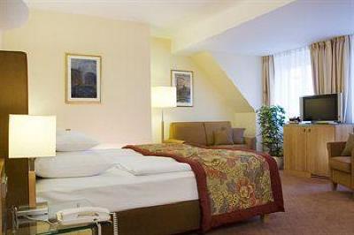 фото отеля Best Western Premier Kaiserhof Wien