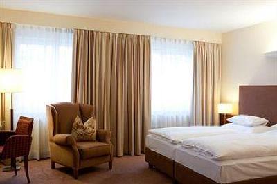 фото отеля Best Western Premier Kaiserhof Wien
