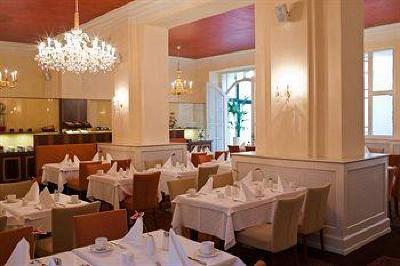 фото отеля Best Western Premier Kaiserhof Wien
