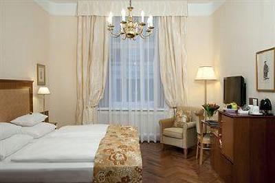 фото отеля Best Western Premier Kaiserhof Wien
