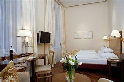 фото отеля Best Western Premier Kaiserhof Wien