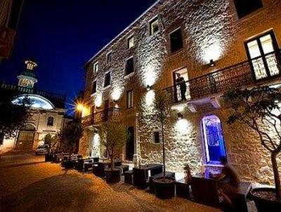 фото отеля Logis Hotel Les Fleurines