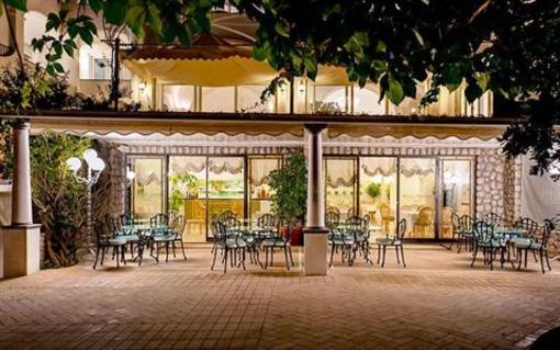 фото отеля Mamela Hotel