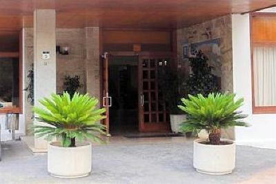 фото отеля Abrat Hotel