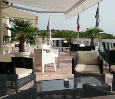 фото отеля Cube Hotel Villeneuve-les-Avignon