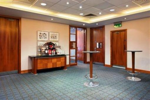 фото отеля Holiday Inn Milton Keynes