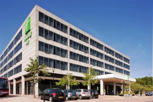 фото отеля Holiday Inn Milton Keynes