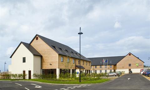 фото отеля Holiday Inn Express Downs Epsom