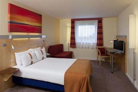 фото отеля Holiday Inn Express Downs Epsom
