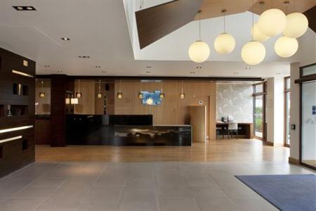 фото отеля Holiday Inn Express Downs Epsom