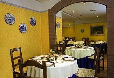 фото отеля Hostal Torrejon De Ardoz