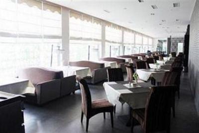 фото отеля Zhongzhou International Hotel Zhengzhou Weisan Road