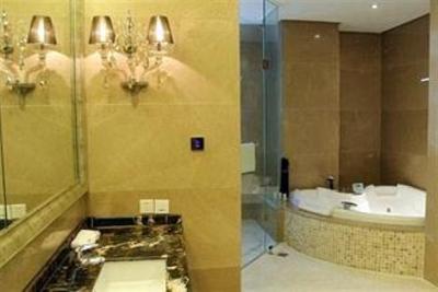 фото отеля Zhongzhou International Hotel Zhengzhou Weisan Road