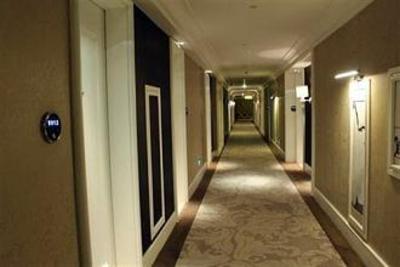 фото отеля Zhongzhou International Hotel Zhengzhou Weisan Road