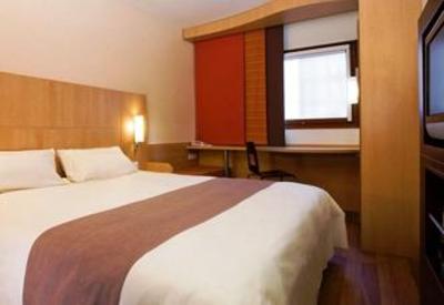 фото отеля Hotel Ibis Toulouse Lavaur