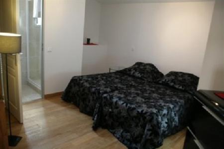 фото отеля Suite Affaire Cannes Vieux Port