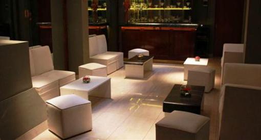 фото отеля Mayflower Suites
