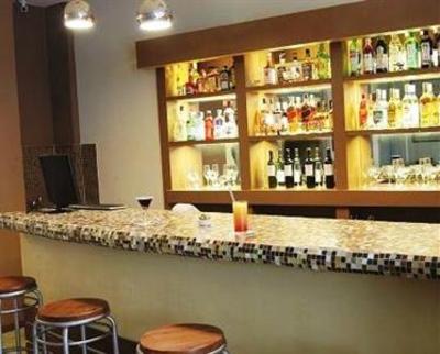 фото отеля Mayflower Suites