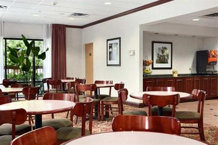 фото отеля Hampton Inn Tallahassee Central