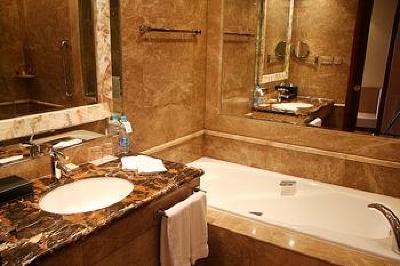 фото отеля New World Dalian Hotel