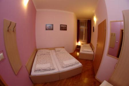 фото отеля Hostel Euro-Room Krakow