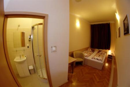 фото отеля Hostel Euro-Room Krakow