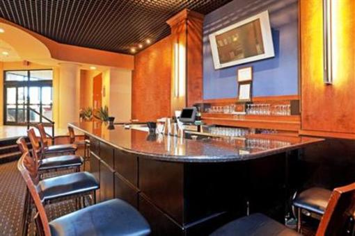 фото отеля Holiday Inn Select University Parkway Winston Salem