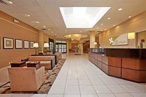 фото отеля Holiday Inn Select University Parkway Winston Salem