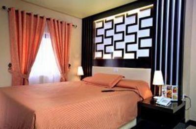фото отеля Eurotel Makati Hotel