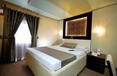 фото отеля Eurotel Makati Hotel