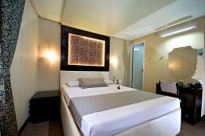 фото отеля Eurotel Makati Hotel